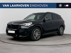 BMW X1 - sDrive20i M Sport Automaat / Sportstoelen / Achteruitrijcamera / Stoelverwarming / Getint
