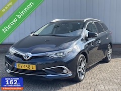 Toyota Auris - 1.8 Hybrid Executive | Dealer onderhouden | LED koplampen | Panorama | Half leer | Camera