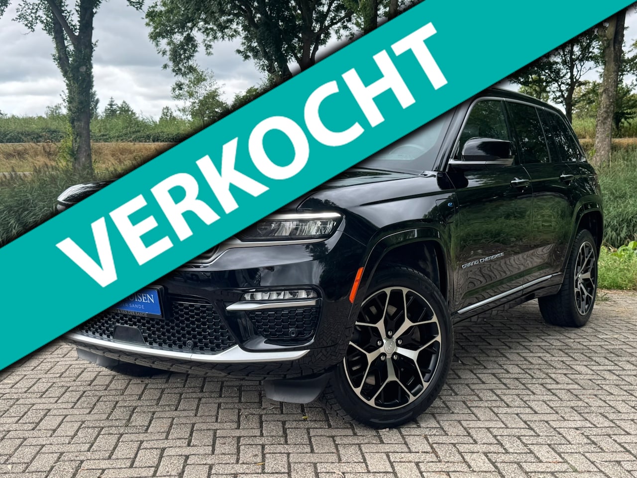 Jeep Grand Cherokee - 2.0 Summit Reserve Plug in Hybirde 4xe 380pk Luchtvering / Nightvision /Stoelventilatie - AutoWereld.nl