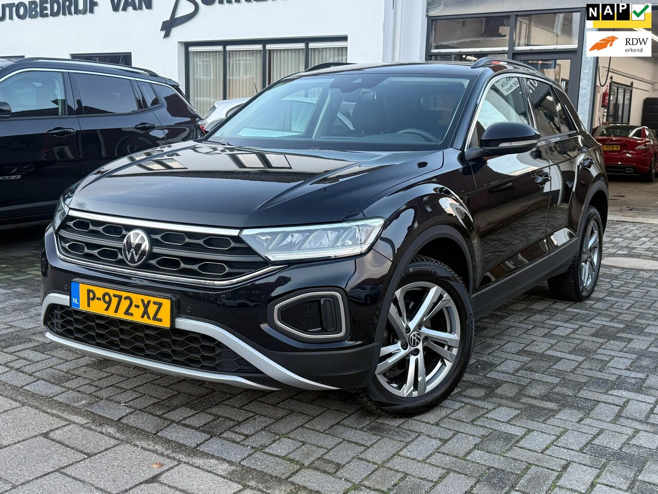 Volkswagen T-Roc - 1.0 TSI Life 75 Edition 1.0 TSI Life 75 Edition, Digitaal dashboard, Carplay, Cruise, Clima, PDC, - AutoWereld.nl