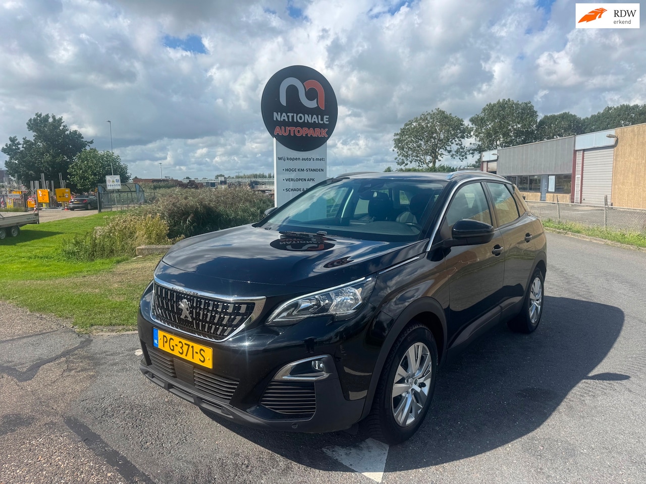 Peugeot 3008 - | 2017 | 1.2 PureTech Active | Export en Handel | APK - AutoWereld.nl
