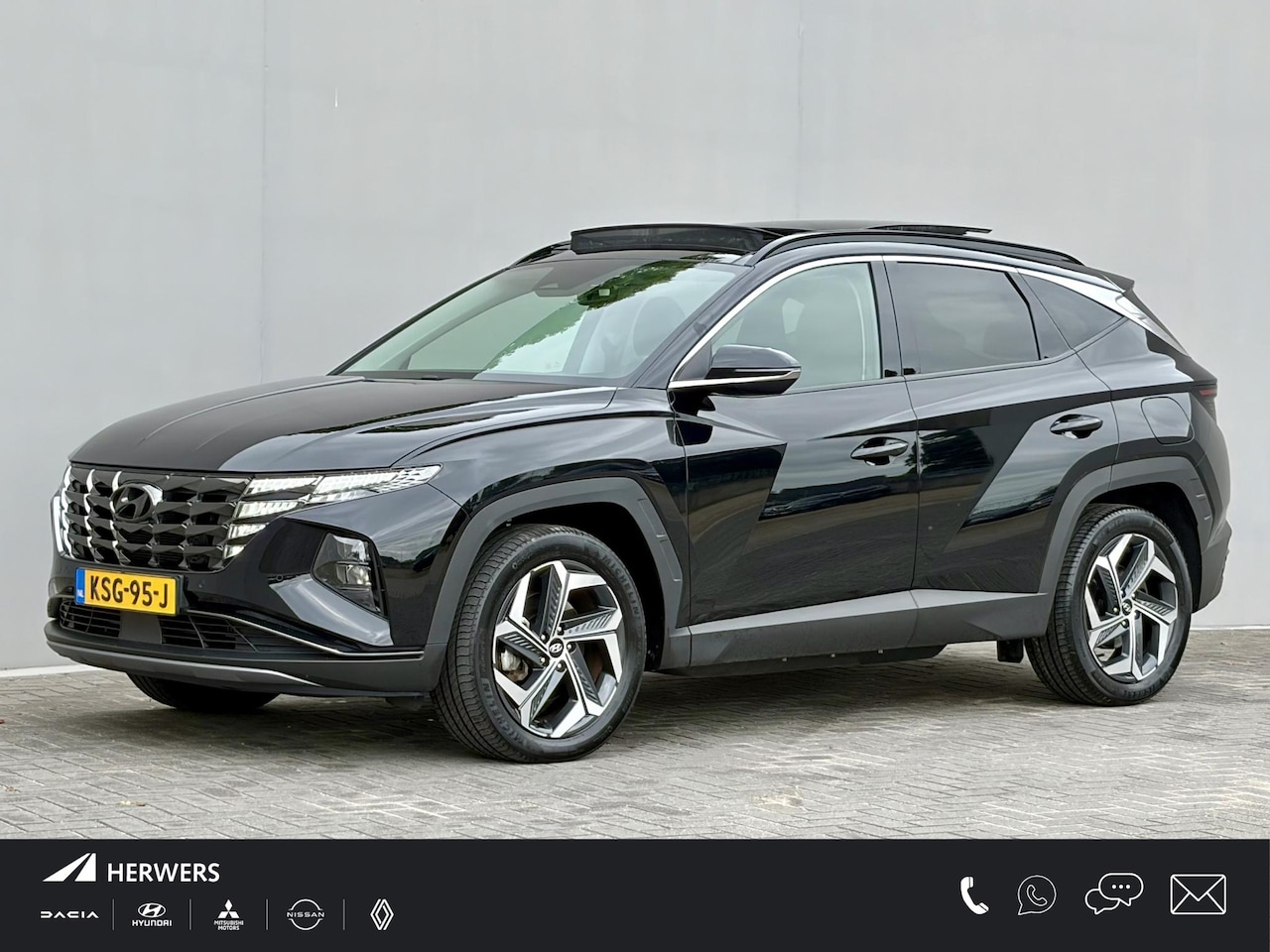 Hyundai Tucson - 1.6 T-GDI PHEV Comfort Smart Sky 4WD / Dealer Onderhouden / SOH 100% / Panoramadak / Adapt - AutoWereld.nl