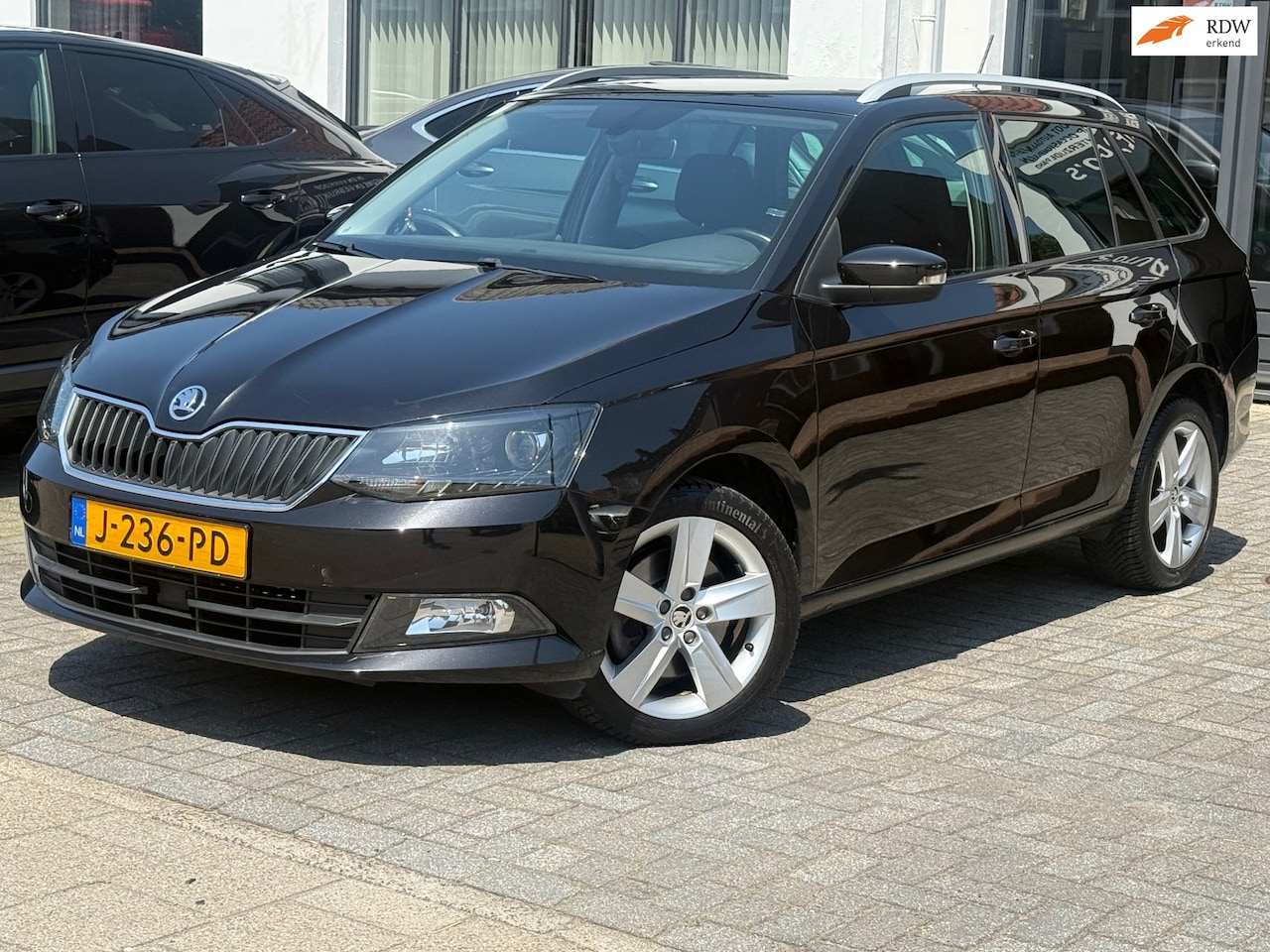 Skoda Fabia Combi - 1.2 TSI Style 1.2 TSI Style, Trekhaak,Stoelverwarming,Cruise control,Climate control,L.M. Velgen - AutoWereld.nl