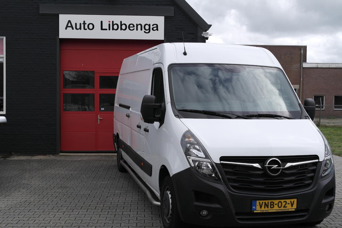 Opel Movano - 2.3 Turbo L3H2 AIRCO ECC / CENTR.VERGR. / CRUISE / CAMERA / PARKEERSENSOREN / DEURSLOTEN / - AutoWereld.nl