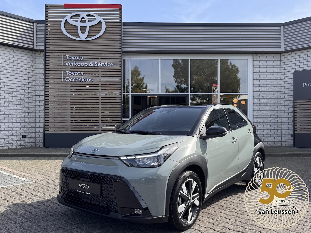 Toyota Aygo X - Hybrid 115 pulse NIEUW DIRECT LEVERBAAR! PARK-SENSOREN KEYLESS CLIMA AD-CRUISE 17'' LM-VEL - AutoWereld.nl