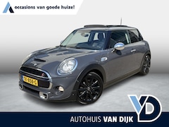 MINI 3-Deurs - 2.0 Cooper S Chili Serious Business JCW pakket / Panoramadak / stoelverw. / 17" velgen