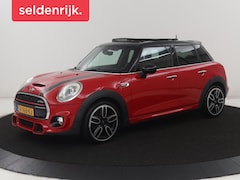 MINI 5-Deurs - 2.0 Cooper S Chili Serious Business | Panoramadak | JCW Pakket | JCW Seats | Leder / alcan