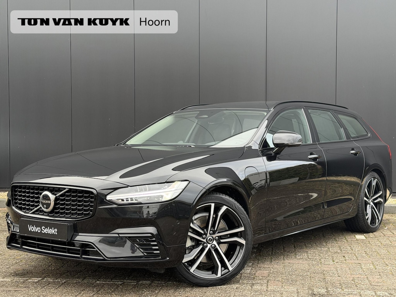 Volvo V90 - 2.0 T8 Plug-in hybrid AWD Ultra Dark Bowers & Wilkens/ 360 camera/ intellisafe/ massage s - AutoWereld.nl
