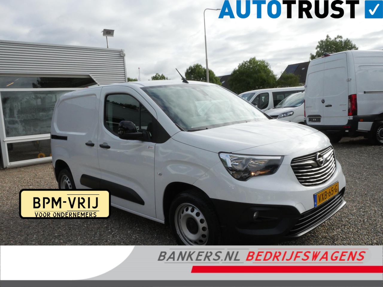 Opel Combo - 1.5D 100PK L1 Airco 3-Zits Cruise Camera - AutoWereld.nl