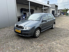 Skoda Fabia - 1.4-16V Equipe | Trekhaak | NWE APK | Meeneem prijs