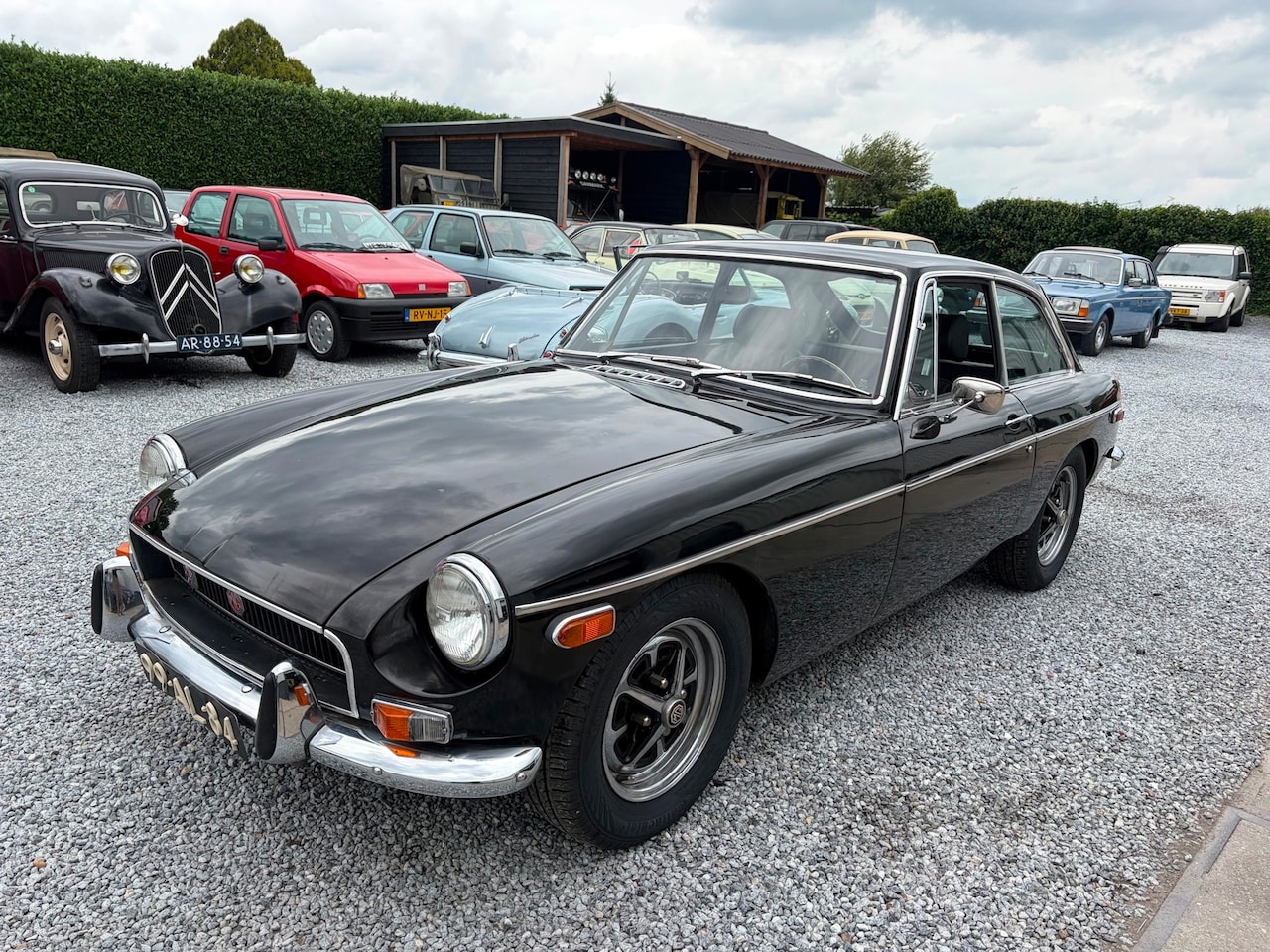 MG B type - MGB 1.8 GT - AutoWereld.nl