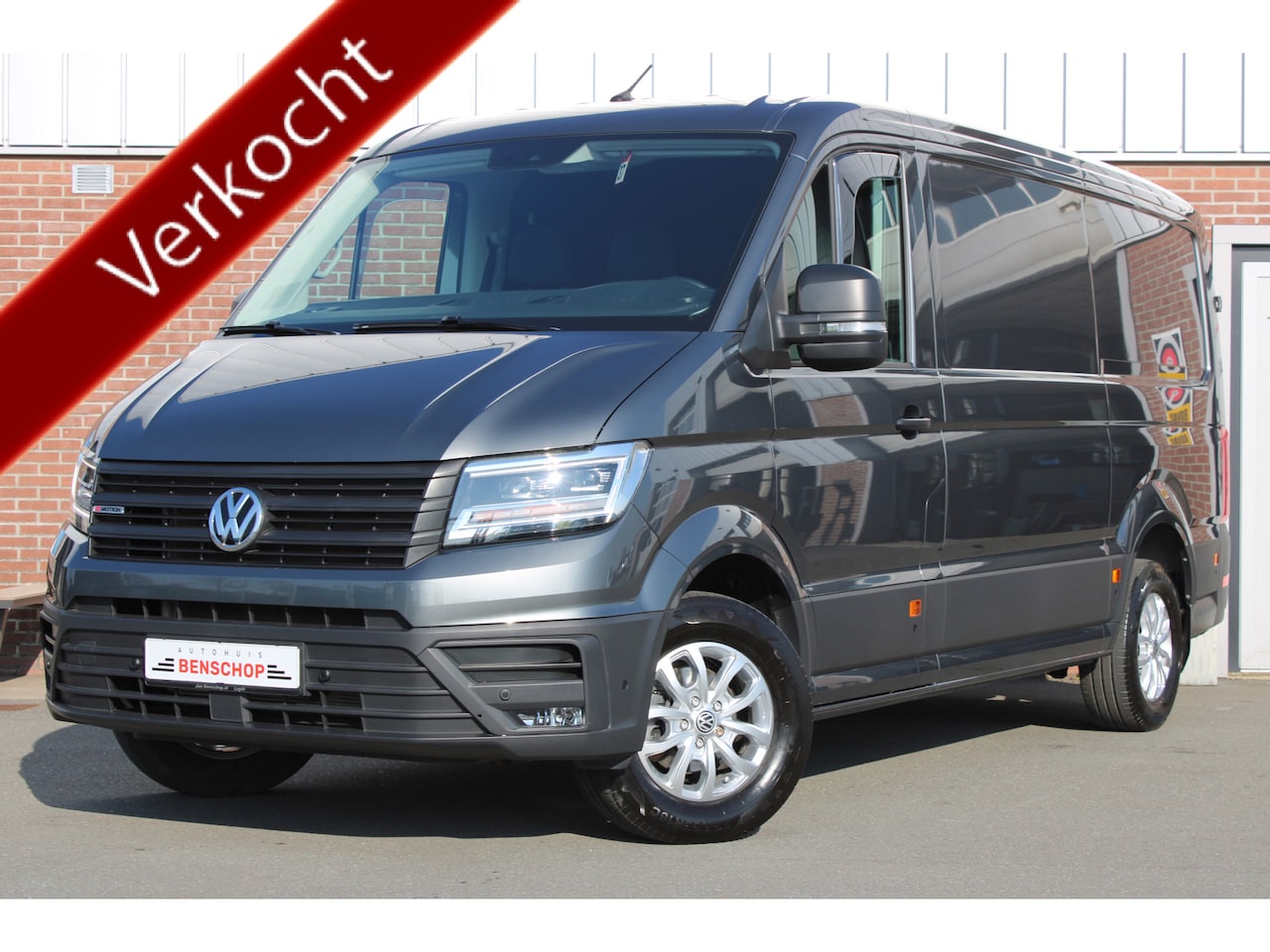 Volkswagen Crafter - 35 2.0 TDI 177PK L3H2 4Motion |LED|TREKHAAK|STUUR+STOELVERWARMNG| - AutoWereld.nl