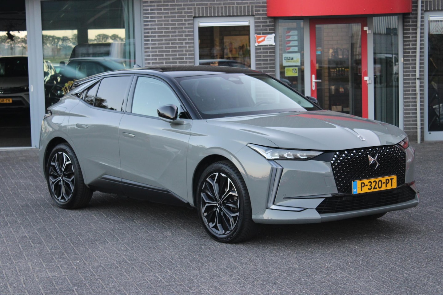 DS 4 - E-Tense La Première LedMatrix/Headup/AdaptiveCruise - AutoWereld.nl