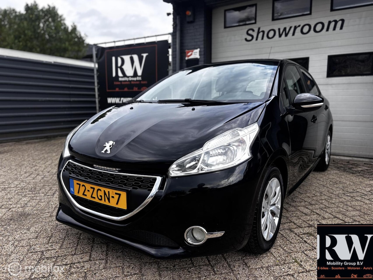 Peugeot 208 - 1.2 VTi Blue Lease *NAVI*A/C*NAP*PDC*NIEUWE APK* - AutoWereld.nl