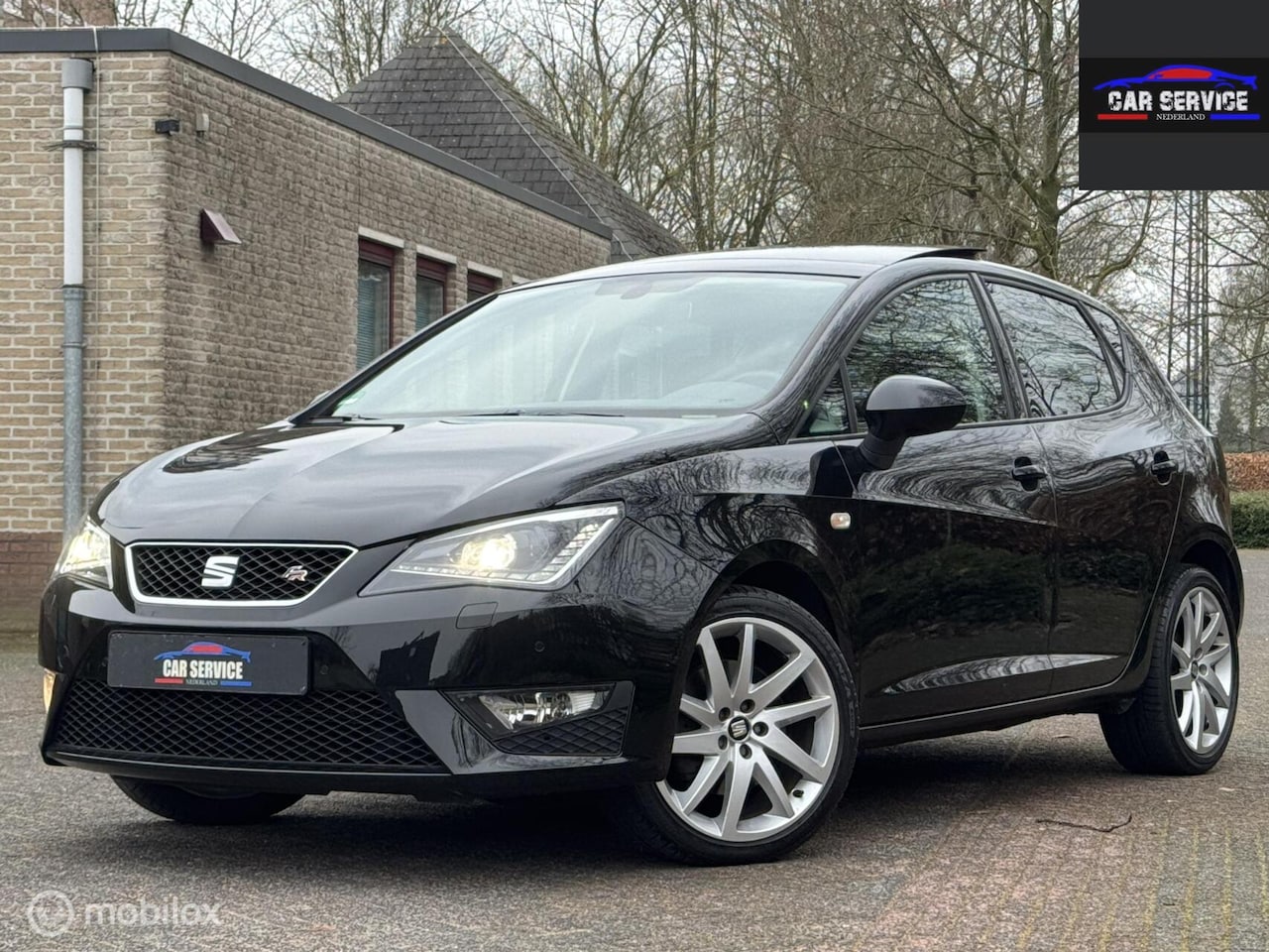 SEAT Ibiza - 1.0 EcoTSI FR 2017/PANO/CARPLAY/6BAK/110PK/PDC - AutoWereld.nl