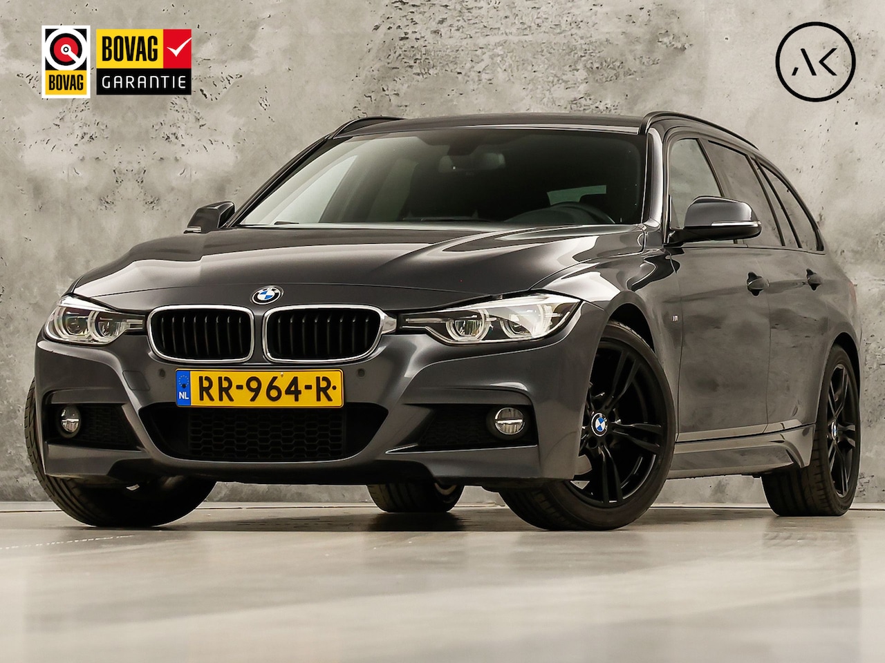 BMW 3-serie Touring - 320i M Sport High Executive 184Pk Automaat (GROOT NAVI, DEALER ONDERHOUDEN, CLIMATE, LEDER - AutoWereld.nl
