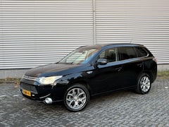 Mitsubishi Outlander - 2.0 PHEV 4WD Instyle+ Pano Stoelvw FULL OPTION