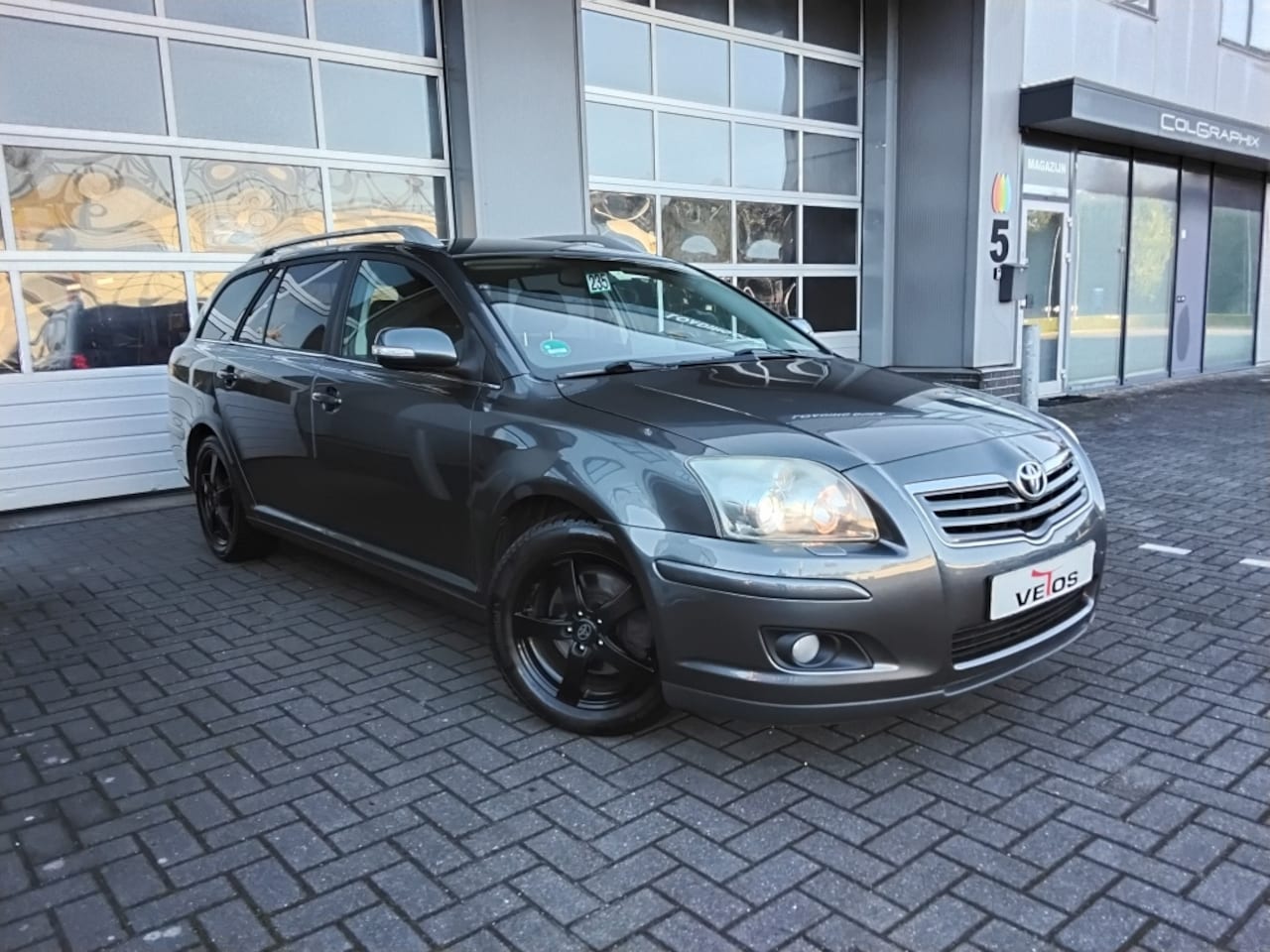 Toyota Avensis Wagon - 2.0 VVTi Executive/ XENON / AUTOMAAT / NAVI - AutoWereld.nl