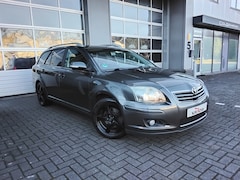 Toyota Avensis Wagon - 2.0 VVTi Executive/ XENON / AUTOMAAT / NAVI