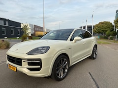 Porsche Cayenne Coupé - 3.0 E-Hybrid Individual Sport Chrono Head-up Bose Matrix Carbon 4 wiel besturing