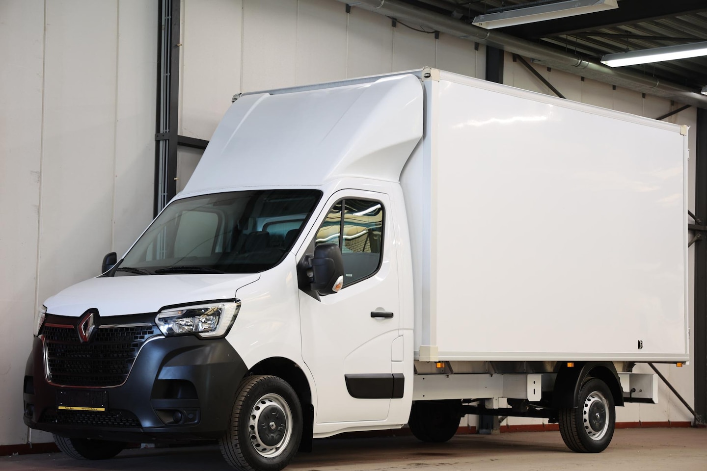 Renault Master - 2.3 dCi 145 BAKWAGEN MEUBELBAK - AutoWereld.nl