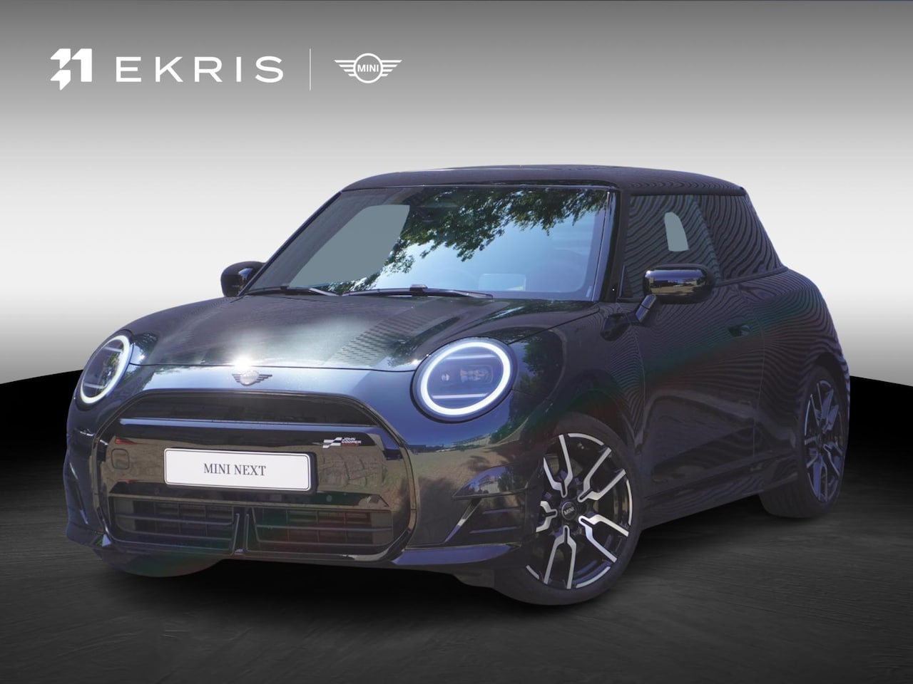 MINI 3-Deurs - Cooper E | John Cooper Works Uitvoering | Pakket M | Glazen panoramadak | MINI Head-Up Dis - AutoWereld.nl