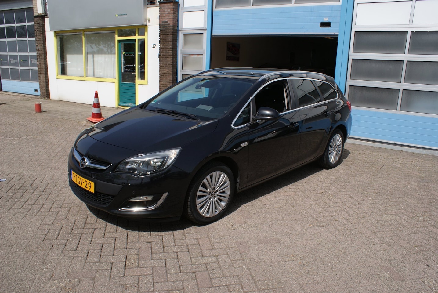 Opel Astra Sports Tourer - 1.4 Turbo Design Edition 1.4 Turbo Design Edition - AutoWereld.nl