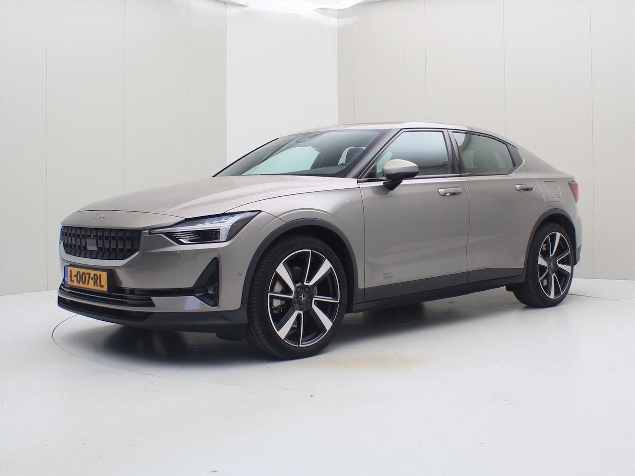 Polestar 2 - Long Range Dual Motor 408PK 78kWh 95.2% SoH [ PILOT PLUS+20 INCH+CARPLAY+CAMERA+STOELVERWA - AutoWereld.nl