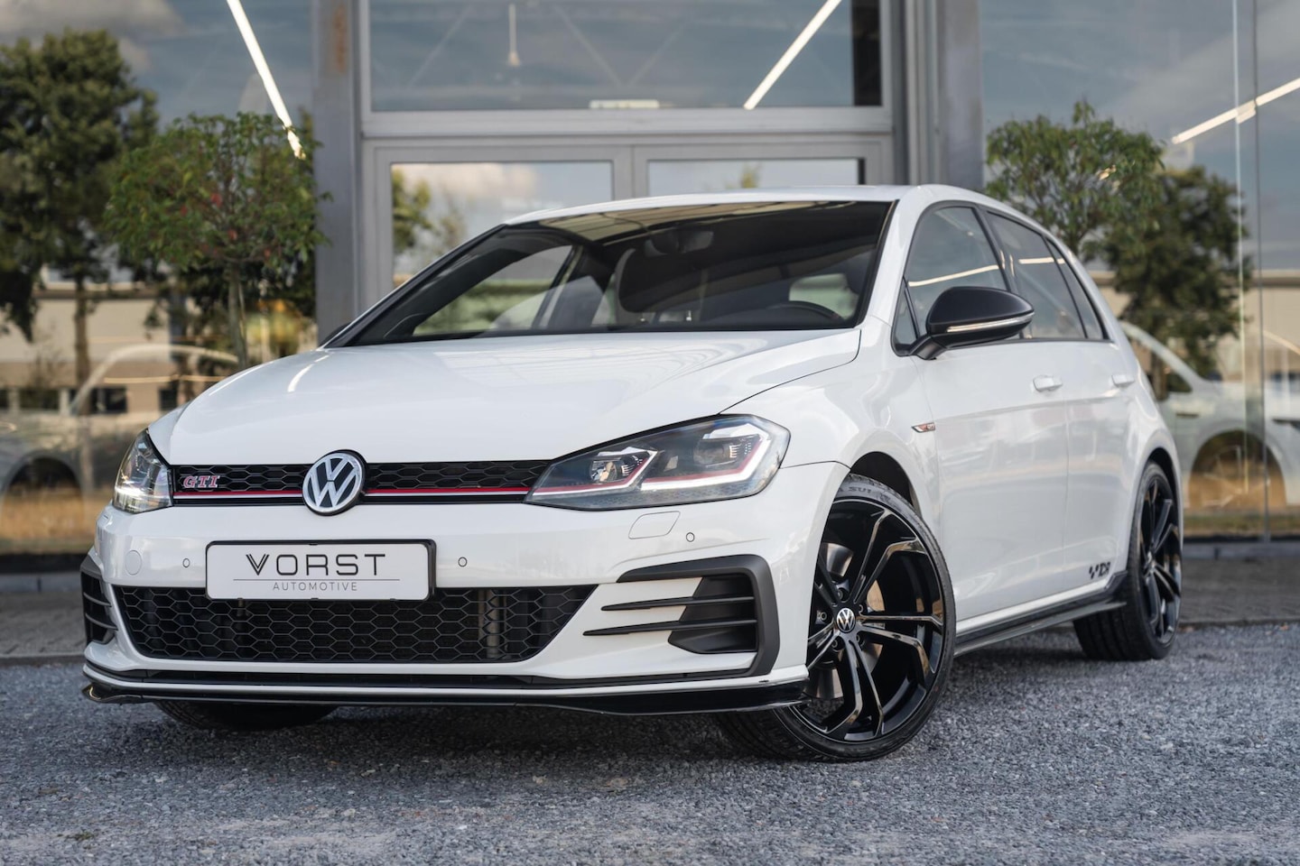 Volkswagen Golf - 2.0 TSI GTI TCR Dsg Dynaudio Camera DCC - AutoWereld.nl