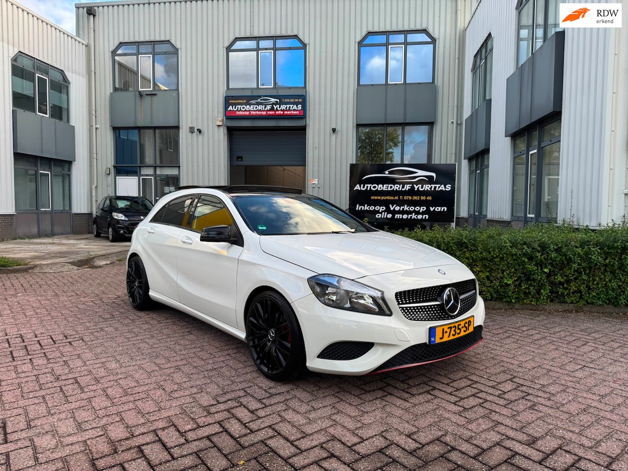 Mercedes-Benz A-klasse - 180 PANORAMADAK!! - AutoWereld.nl