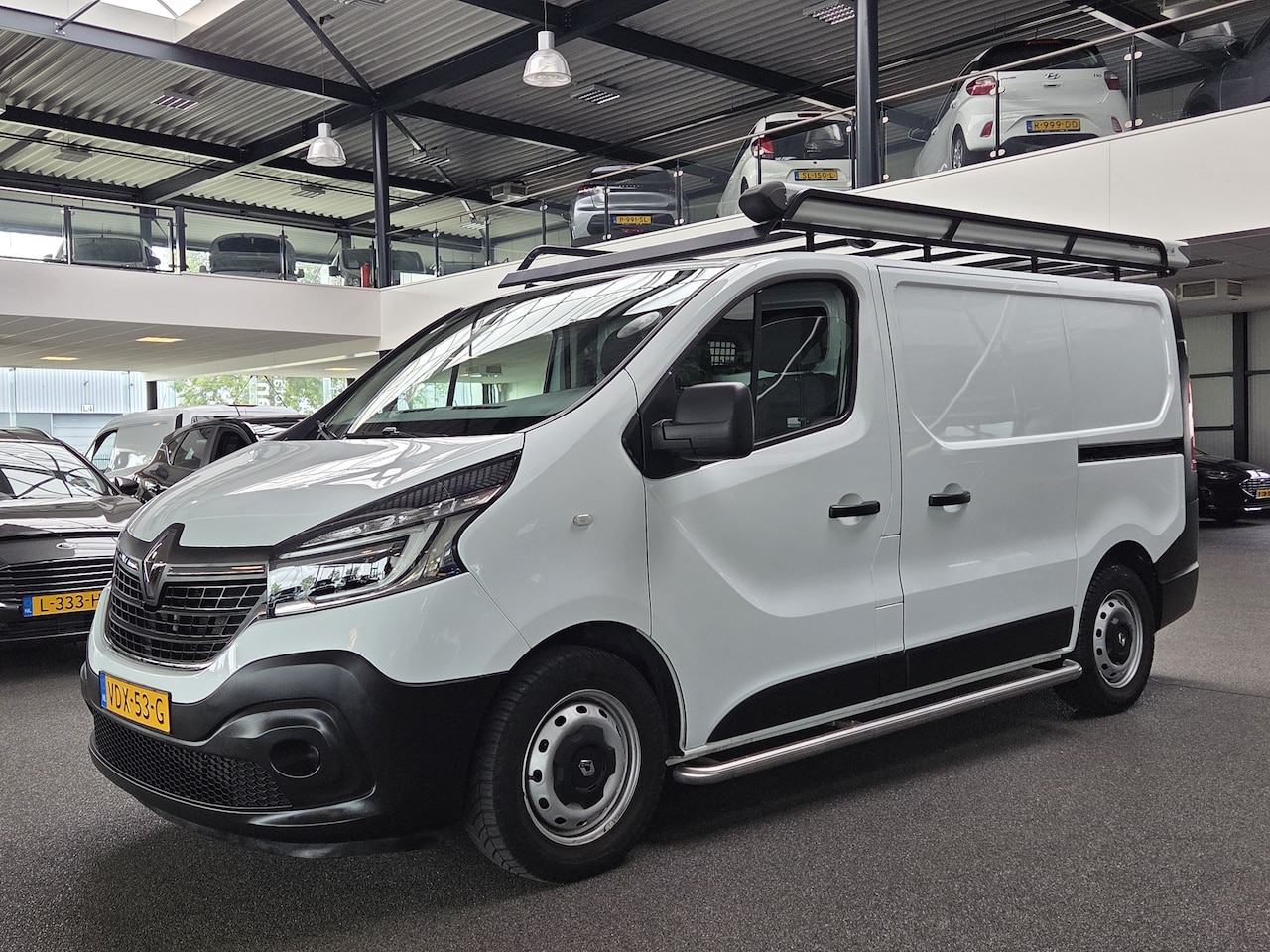 Renault Trafic - 2.0 dCi 145 T29 L1H1 Comfort / Carplay / Trekhaak / PDC - AutoWereld.nl