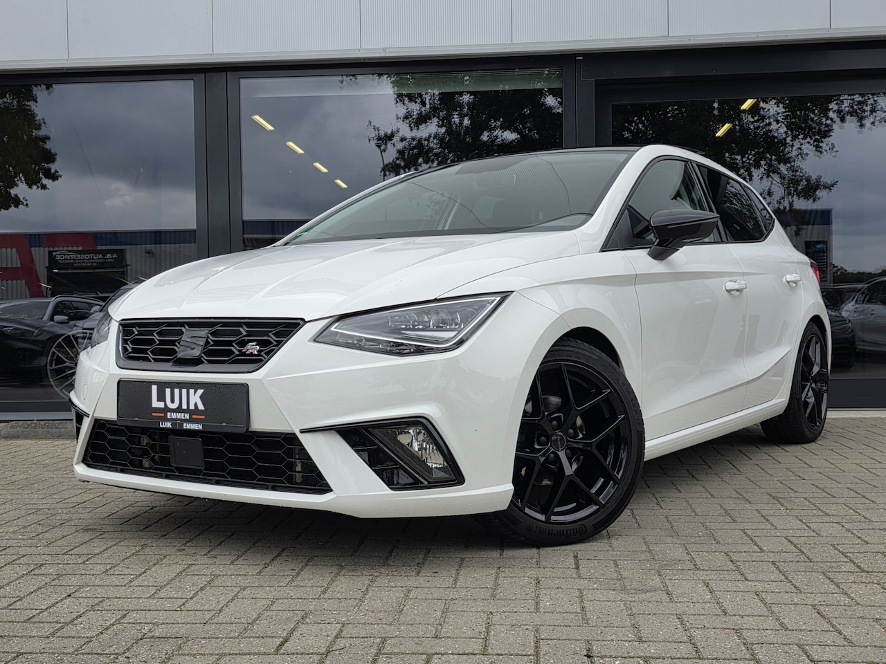 SEAT Ibiza - 1.5 TSI EVO FR + PANO DAK + LED + KLIMA - AutoWereld.nl