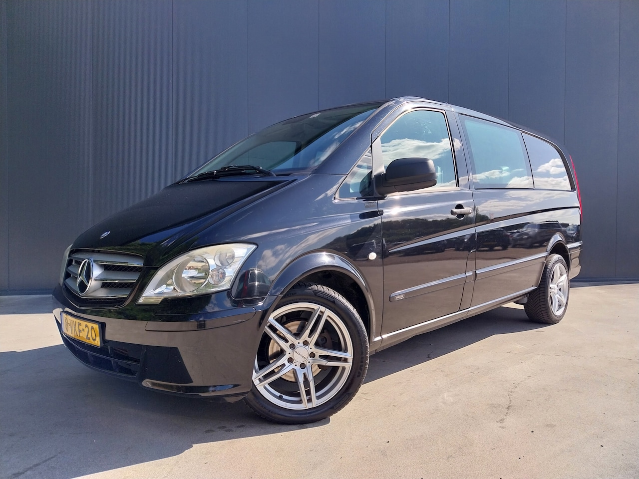 Mercedes-Benz Vito - 116 CDI DUBBELE CABINE DC AIRCO TREKHAAK DUBBEL CABINE - AutoWereld.nl