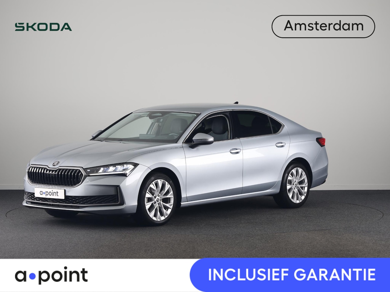 Skoda Superb - 1.5 TSI MHEV First Edition 150pk | Navigatie | Trekhaak | Parkeercamera | 18 inch lichtmet - AutoWereld.nl