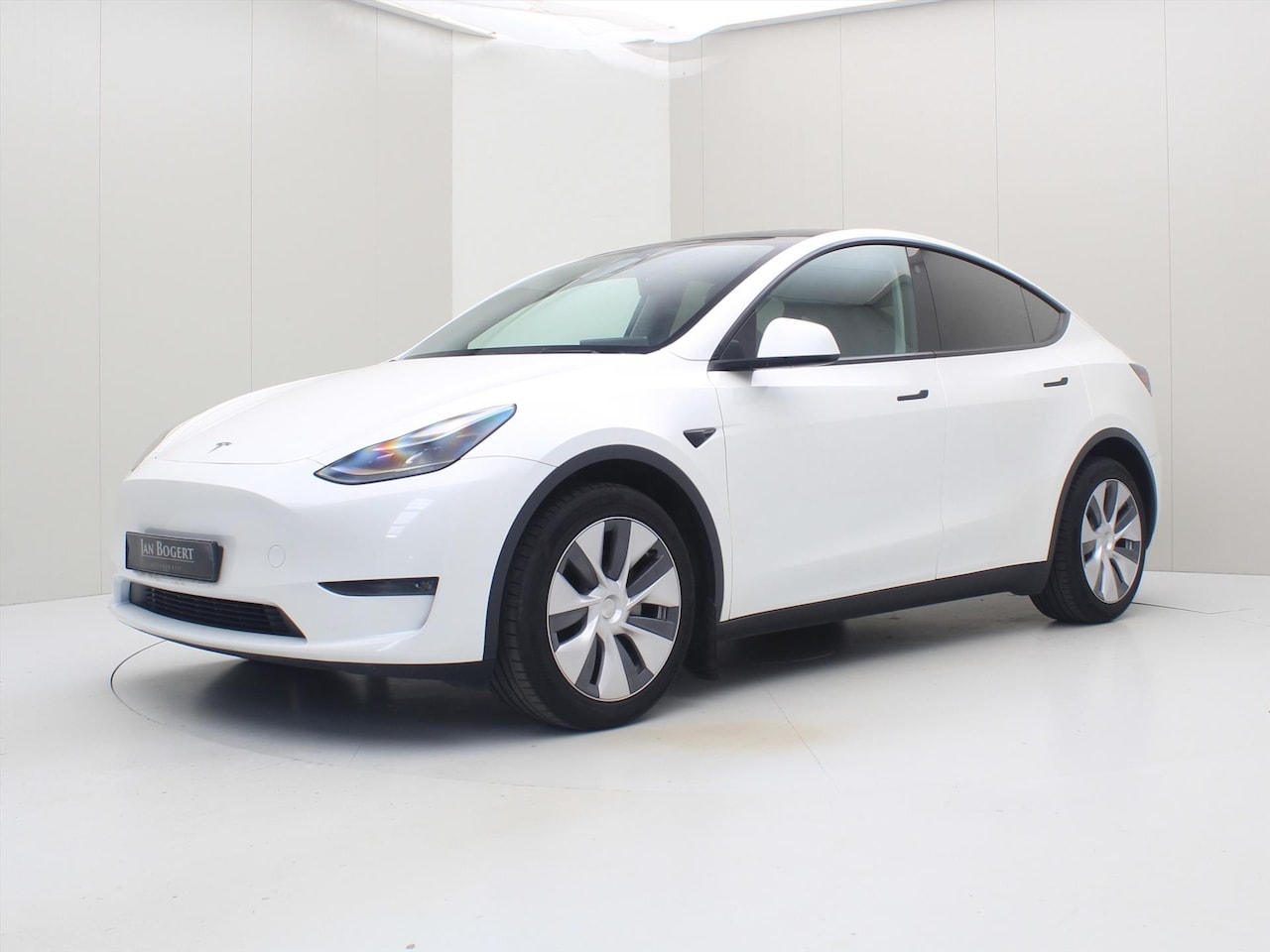 Tesla Model Y - Long Range AWD 75kWh 351pk 91.8% SoH [ AMD RYZEN+AUTOPILOT+19 INCH+PREMIUM AUDIO ] - AutoWereld.nl