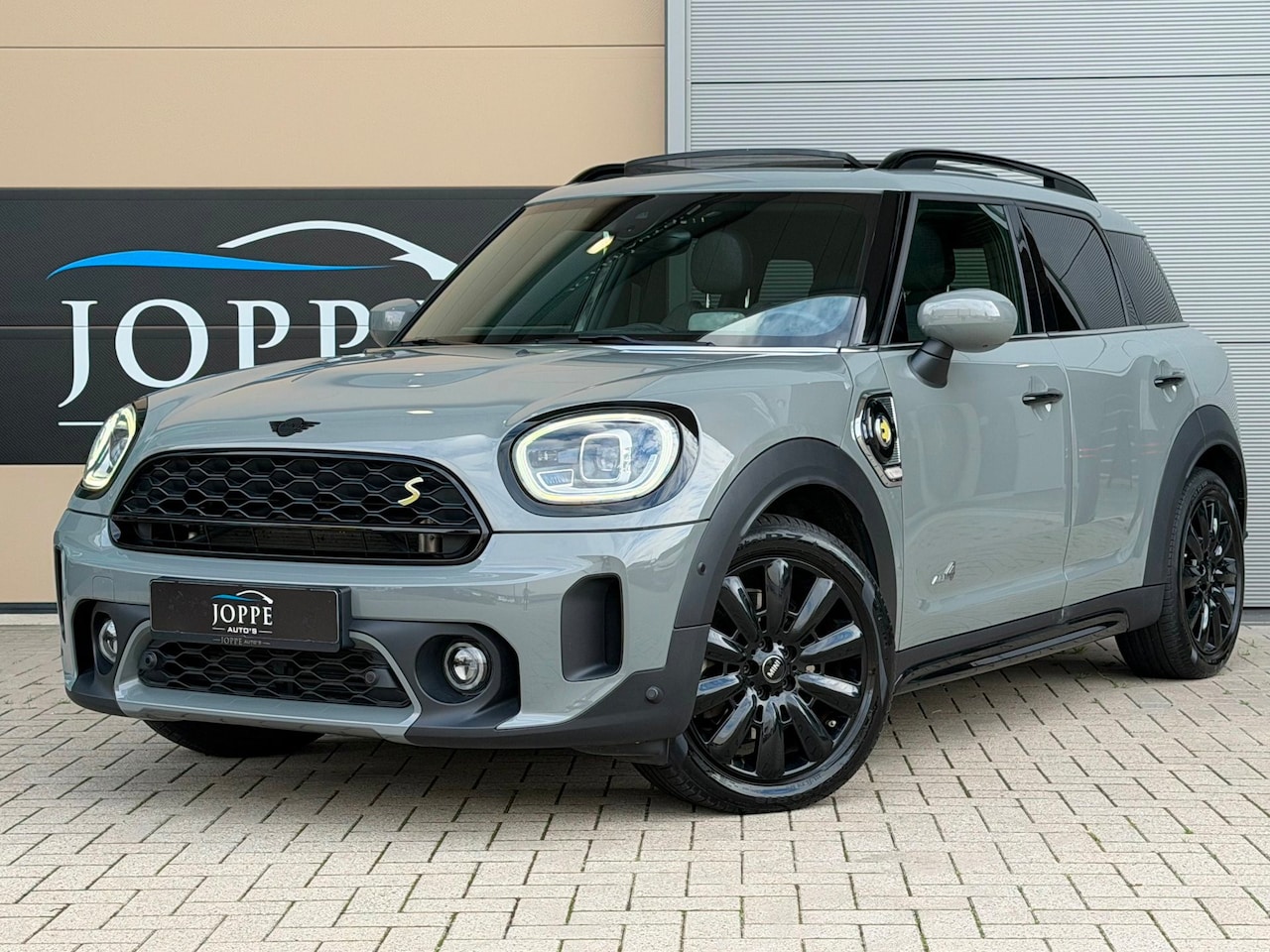 MINI Countryman - 1.5 Cooper S E ALL4 |Pano|Black Pack|HeadUp|Leder|ACC|Moonwalk - AutoWereld.nl