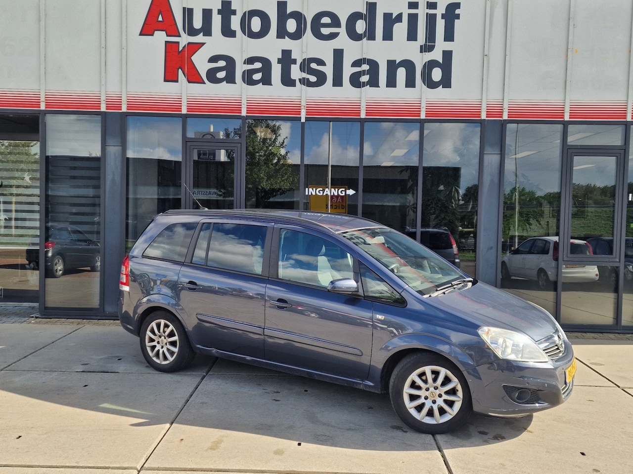 Opel Zafira - 1.6 Temptation - Airco - 7 Persoons - Trekhaak - AutoWereld.nl