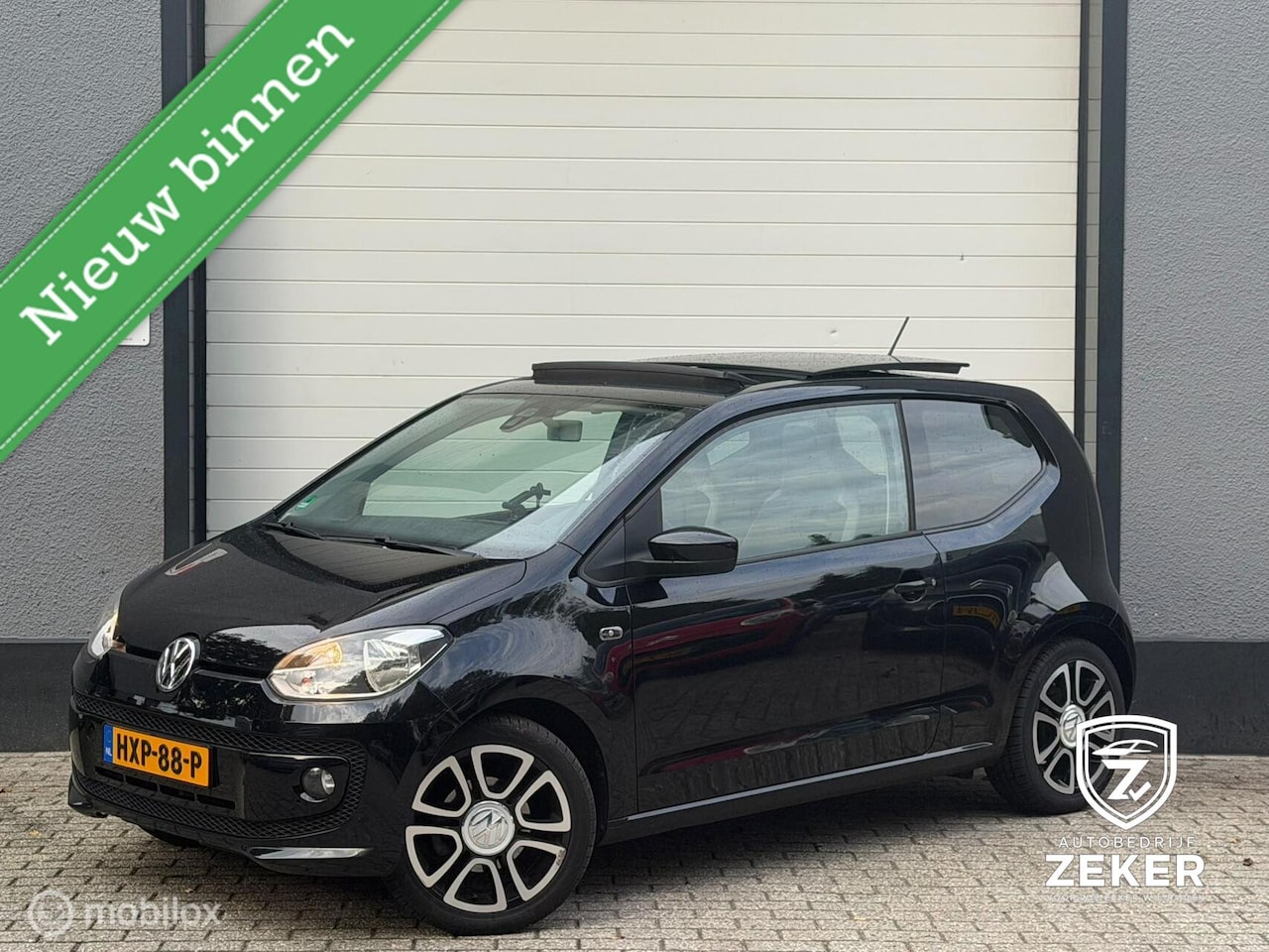 Volkswagen Up! - 1.0 move up! BlueMotion PANO / AIRCO / CRUISE - AutoWereld.nl