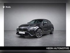 BMW 1-serie - 120 M Sportpakket Pro | Premium Pack | Panoramadak | M Compound Remsysteem