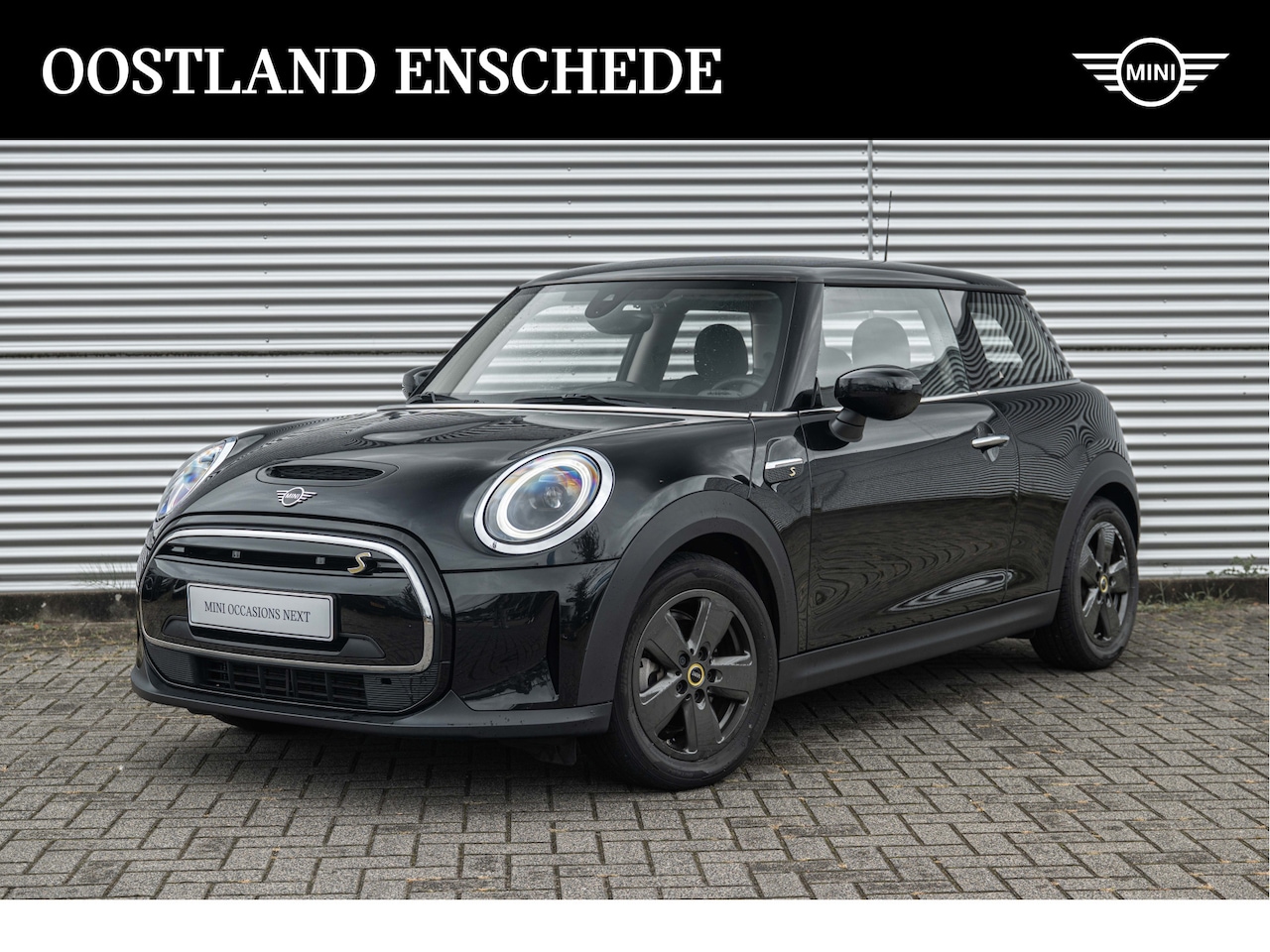MINI Electric - Essential / Sportstoelen / Cruise Control / LED / 16" LM Revolite Spoke - AutoWereld.nl