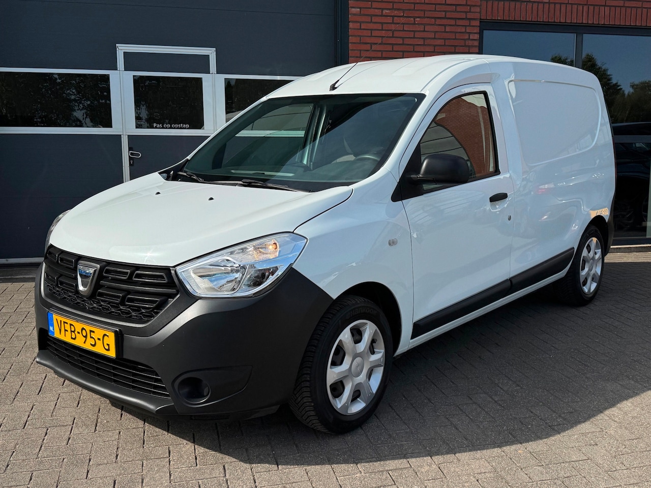 Dacia Dokker - 1.5 dCi 75 Essential 1.5 dCi 75 Essential - AutoWereld.nl