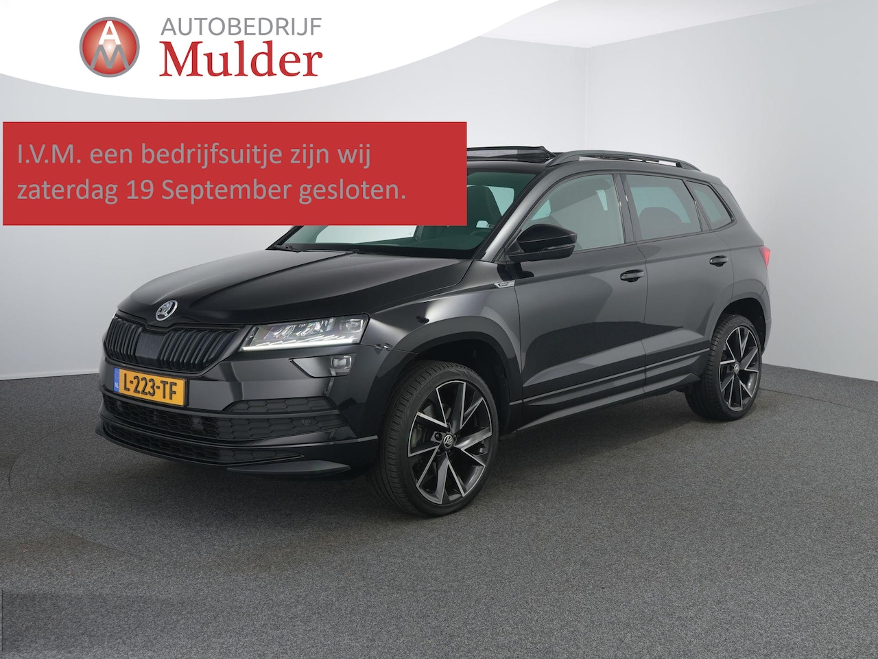 Skoda Karoq - 1.5 TSI ACT Sportline Business | Pano | Zwenkhaak | Winterpakket | Camera | ACC | - AutoWereld.nl
