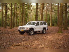 Jeep Cherokee - 2.5i Jamboree