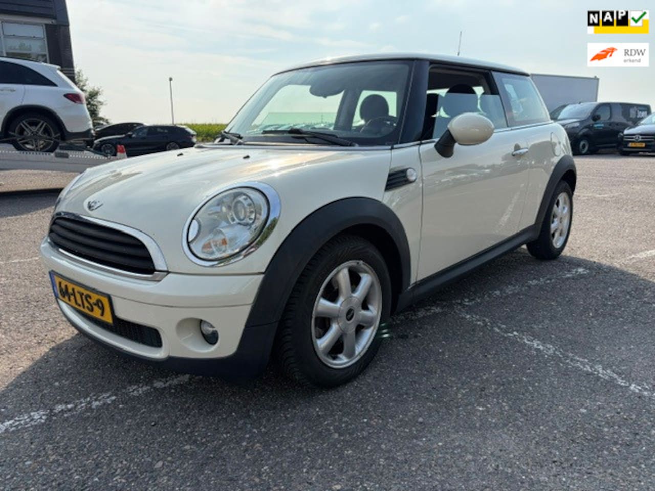 MINI 3-Deurs - 1.6 One MINIMALIST Business Line - AutoWereld.nl