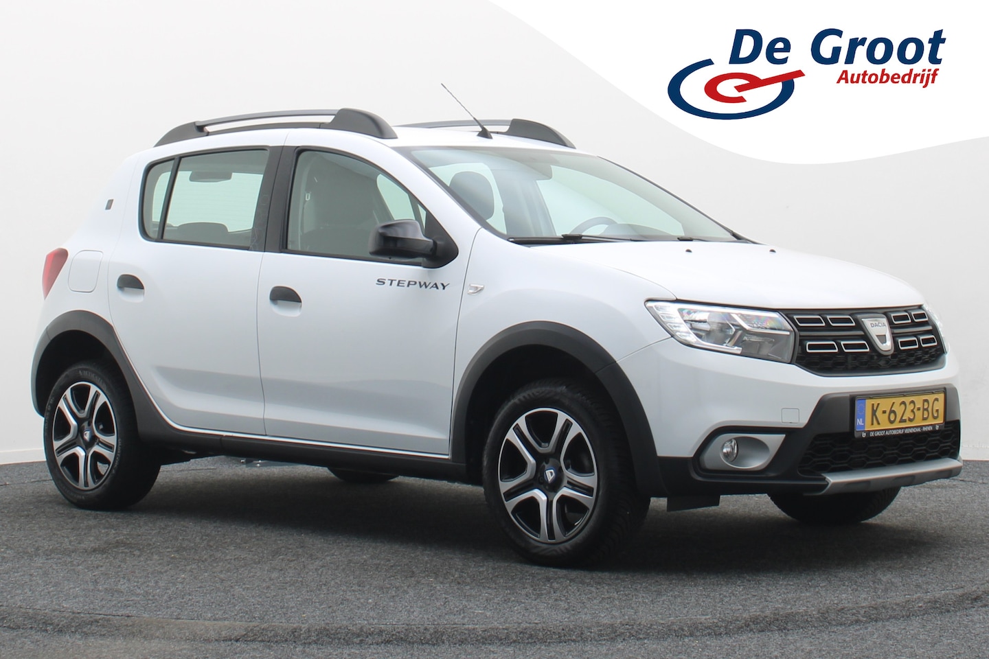Dacia Sandero Stepway - 1.0 TCe Serie Limitee 15th Anniv. Camera, Navigatie, Cruise, Climate, PDC, 16" - AutoWereld.nl