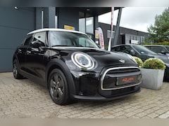 MINI 5-Deurs - 1.5 Cooper Business Edition Carplay Camera Stoel & Stuurverwarming Sportstoelen