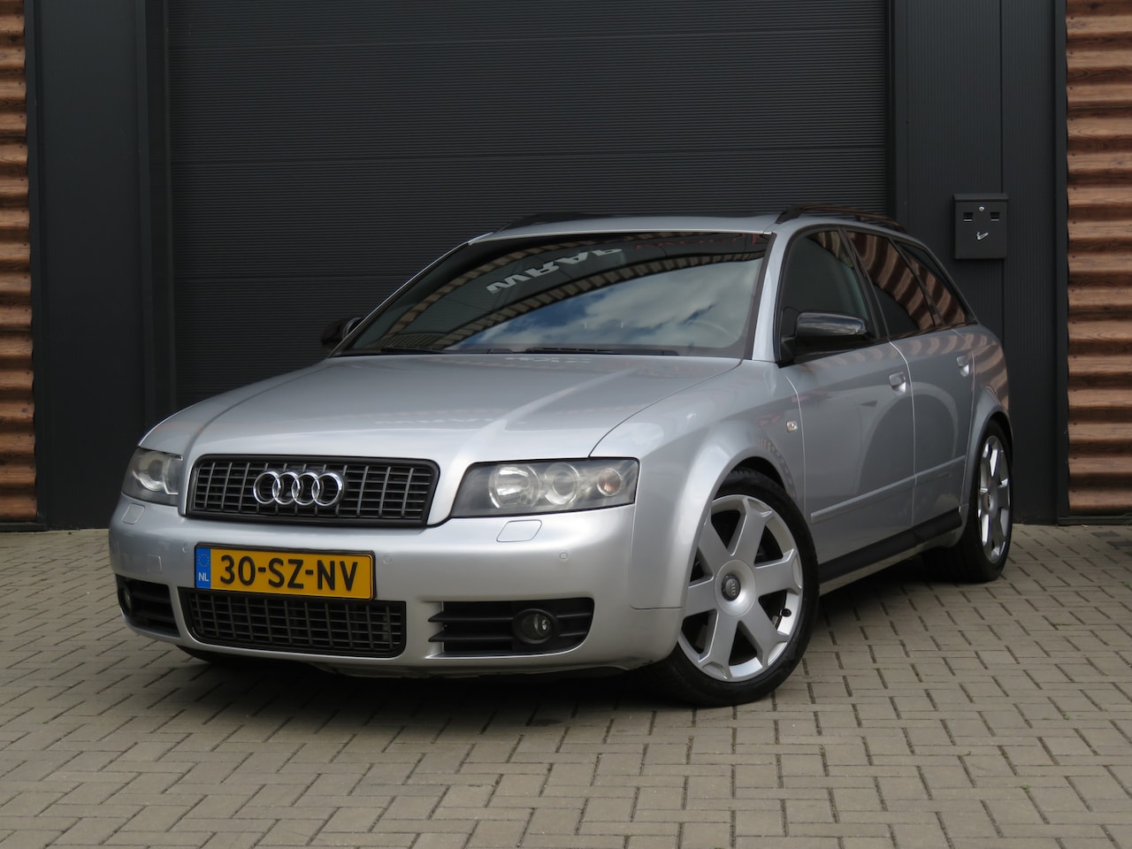 Audi S4 - Avant 4.2 V8 quattro S4 Pro Line Airco Cr-Control Schuifdak Youngtimer - AutoWereld.nl