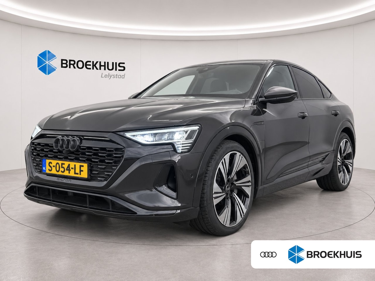 Audi Q8 Sportback e-tron - 50 95KWH QUATTRO 340PK ADVANCED EDITION SOH 94,21% / NAVI / LEDER / CLIMA / FULL-LED / PDC - AutoWereld.nl