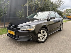 Volkswagen Jetta - 1.4 TSI Hybrid Comfortline / AUTOMAAT / NAVI / CRUISE / TREKHAAK