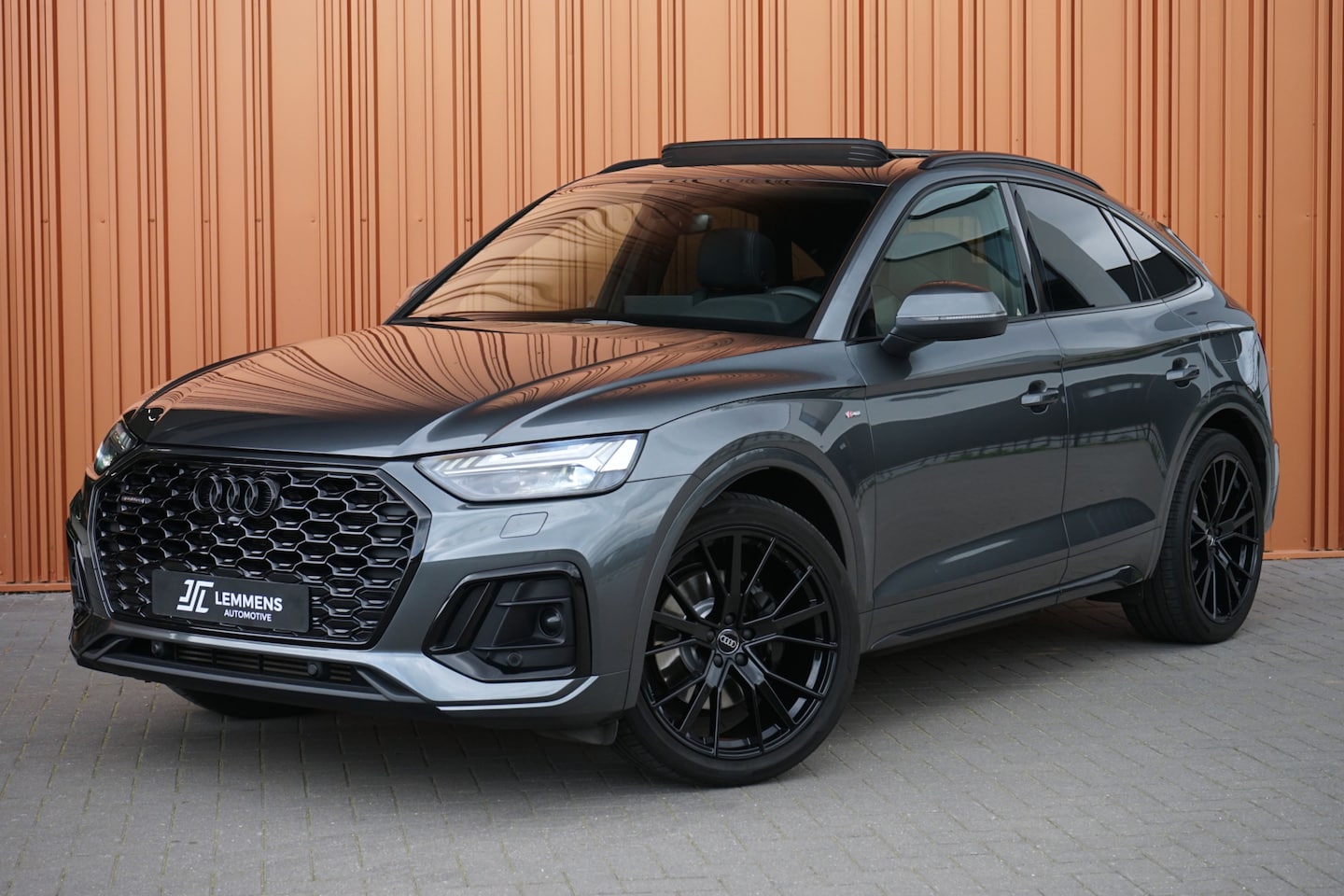Audi Q5 Sportback - 50 TFSI e S Edition Panodak Luchtv. S-stoelen Trekhaak Camera - AutoWereld.nl